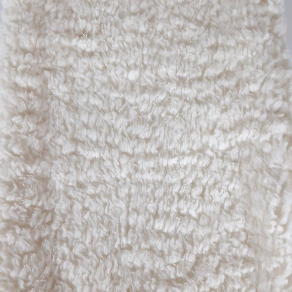 AEROPOSTALE SHERPA FLEECE KEYHOLE SCARF CREAM BRAND NEW WITH TAGS STYLE 8770 - Picture 3 of 4